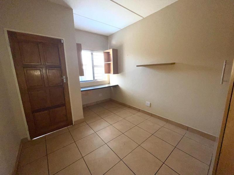 To Let 2 Bedroom Property for Rent in Bult West North West